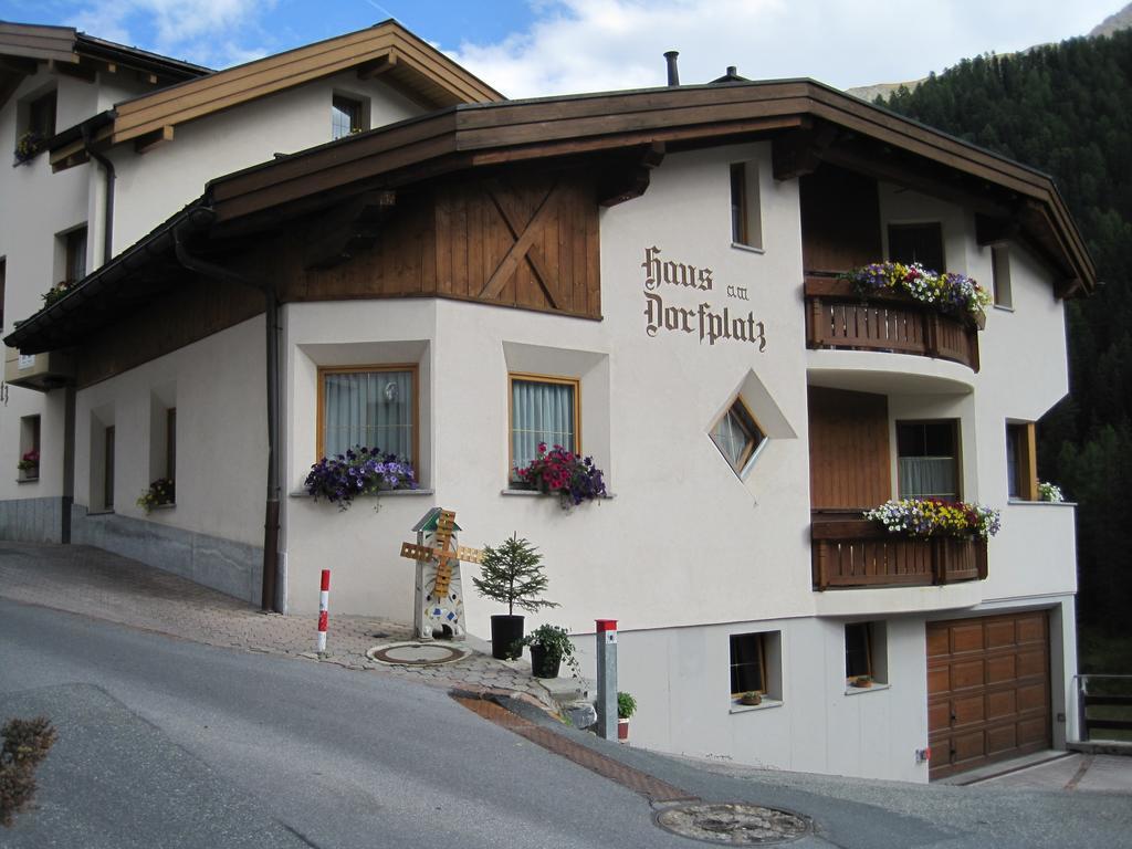 Haus Am Dorfplatz Appartement Samnaun Buitenkant foto