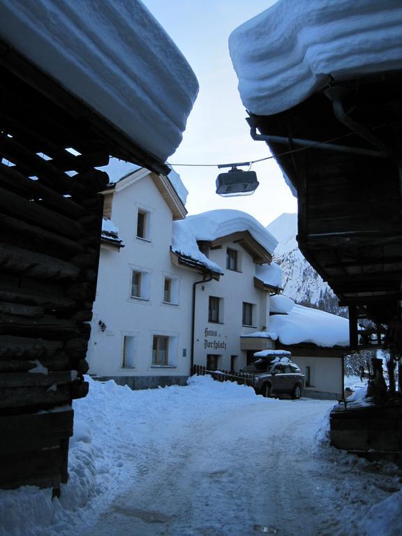 Haus Am Dorfplatz Appartement Samnaun Buitenkant foto