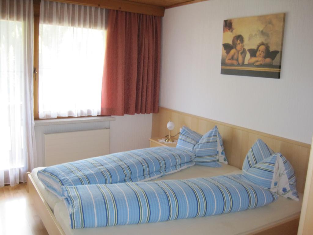 Haus Am Dorfplatz Appartement Samnaun Kamer foto