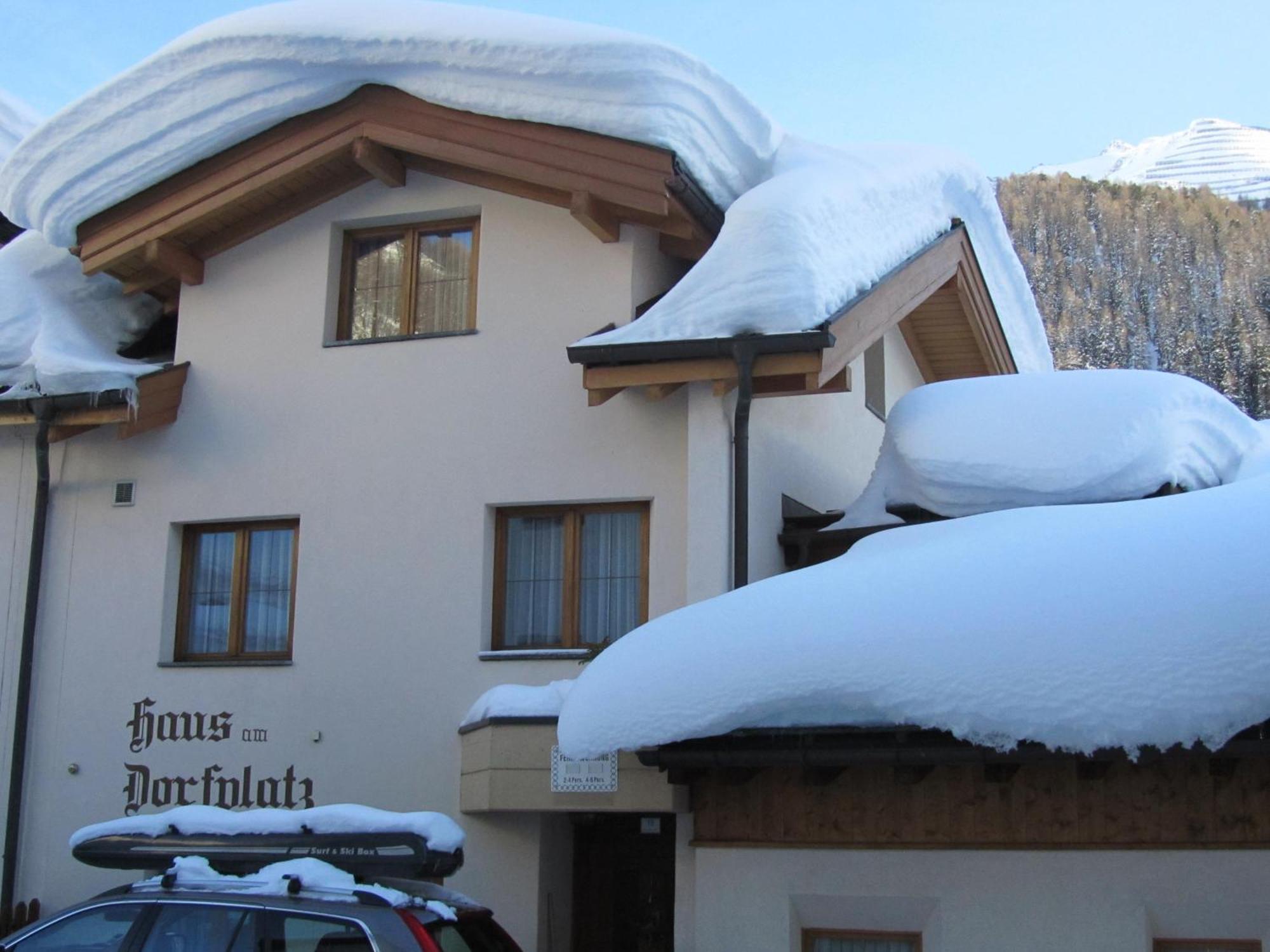 Haus Am Dorfplatz Appartement Samnaun Buitenkant foto