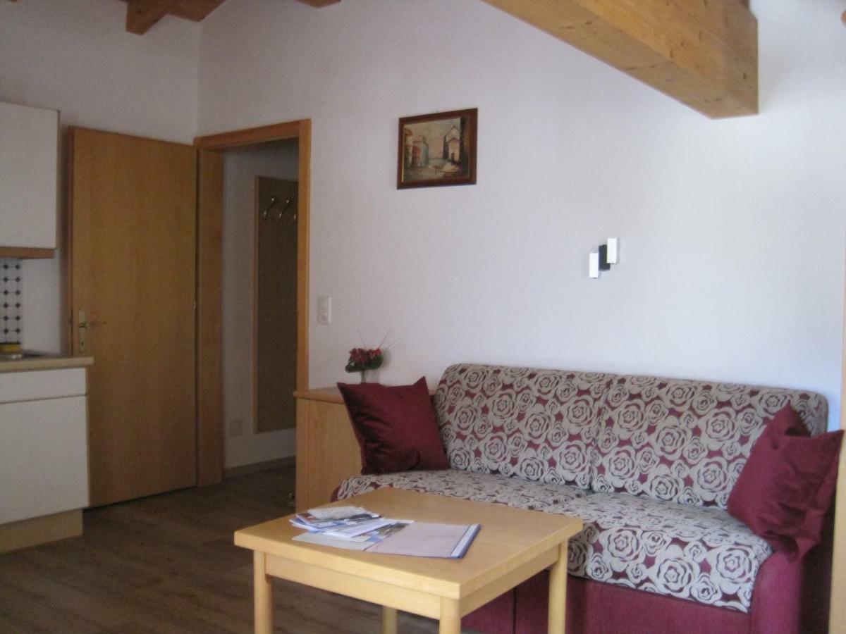 Haus Am Dorfplatz Appartement Samnaun Buitenkant foto